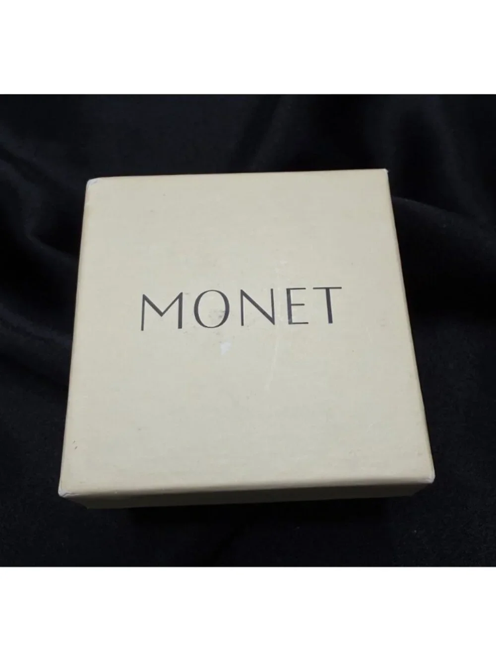 Monet buying vintage